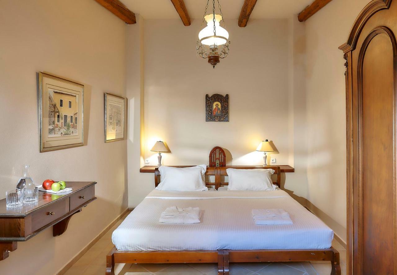 Castello Villa Daphnes - Private Pool & Whirlpool Dhafnes Dış mekan fotoğraf