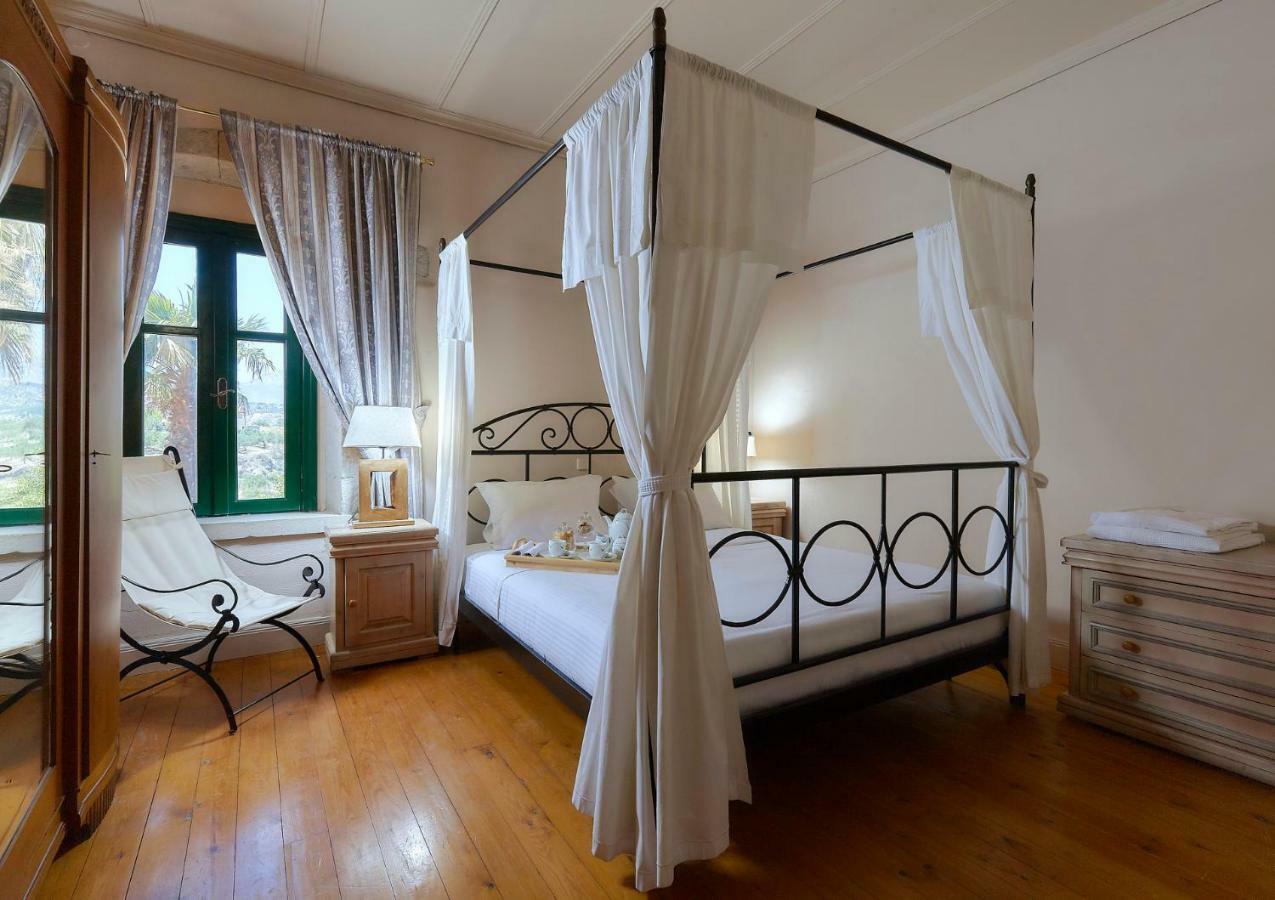 Castello Villa Daphnes - Private Pool & Whirlpool Dhafnes Dış mekan fotoğraf